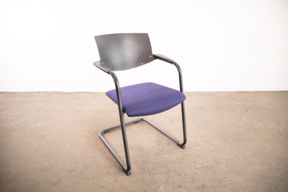 König + Neurath "OKAY.II", Freischwinger, Schwarz/Blau – Bild 3