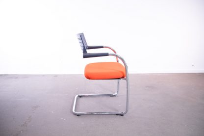 Vitra "Vis a vis" Step, Freischwinger, stapelbar, Chrom/Orange – Bild 4