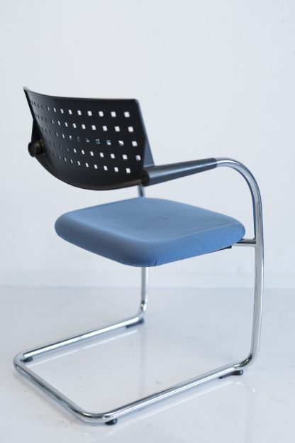 Vitra "Vis a vis Step", Freischwinger, stapelbar, Chrom/Hellblau – Bild 3