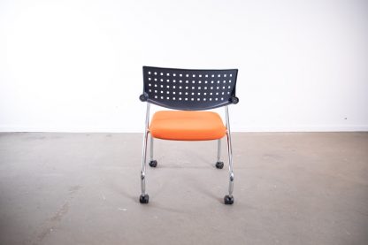 Vitra "Vis a vis Step", mit Rollen, Chrom/Orange/Schwarz – Bild 5