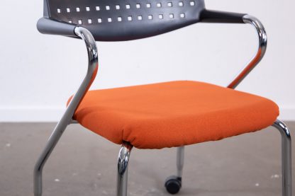 Vitra "Vis a vis Step", mit Rollen, Chrom/Orange/Schwarz – Bild 6