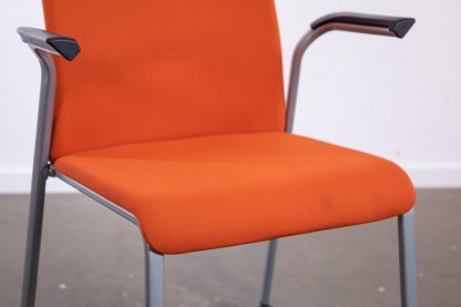 Steelcase "Eastside", 4-Fuß-Stuhl mit Rollen, Silbergrau/Orange/Schwarz – Bild 6