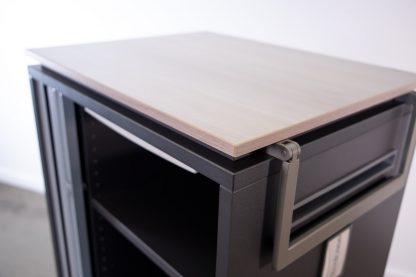 Caddy "Steelcase", 54 x 44 x 107 cm, Anthrazit/Silber/Akazieoptik – Bild 4