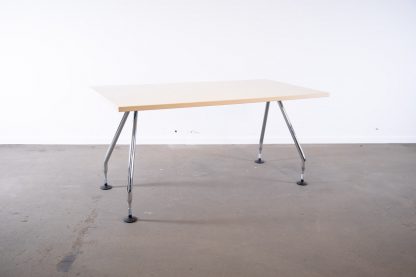 Vitra "Ad hoc" Konferenztisch, Ahorn/Chrom – Bild 9