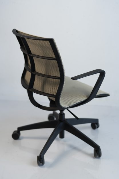 Sedus “se:joy”, Konferenzdrehstuhl mit Rollen, schwarz/beige, Ausstellungsstück – Bild 3