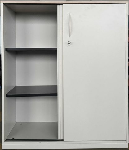 Sideboard mit Akustikwand rot - Steelcase