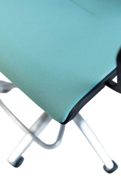 Countersthul "Xilium Counter Swivel Chair Mesh" - NowyStyl – Bild 2