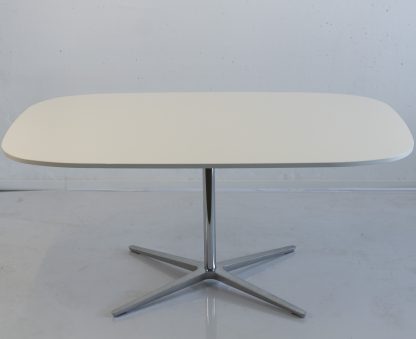 Club Table - bene