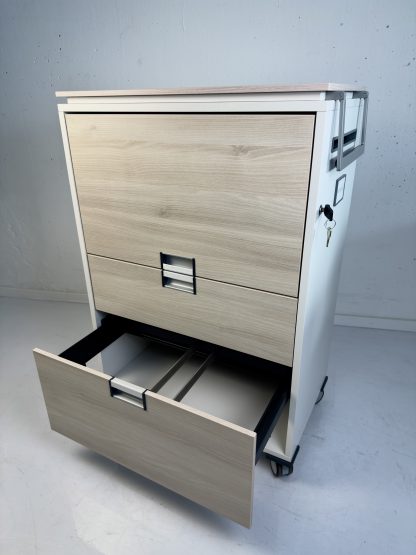Caddy mit Akazienplatte und Akazienfront - Steelcase – Bild 2