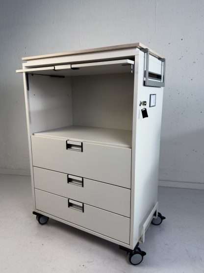 Caddy mit Akazienplatte - Steelcase – Bild 2